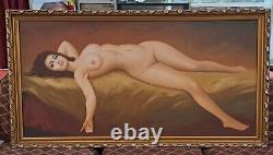 Large nude oil on canvas and wooden frame / 20th century