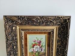 Oil on wood panel painting, bouquet of polychrome flowers, signed in a molded frame