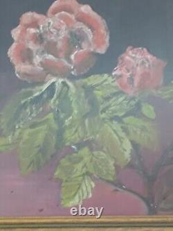 Oil painting on wood table with gold frame. Rose bouquet signed GP