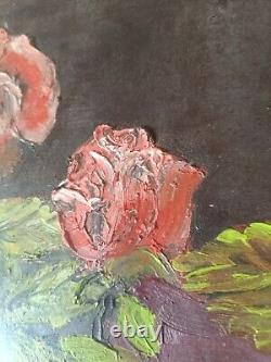 Oil painting on wood table with gold frame. Rose bouquet signed GP
