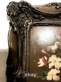 Huile sur carton au bouquet de jasmin. Cadre Napoléon III en bois et stuc noirci