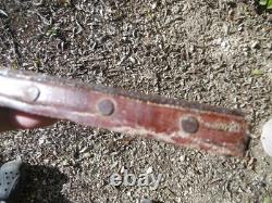 Peinture huile sur bois. Nature morte florale style expressionniste, 1907. Signée