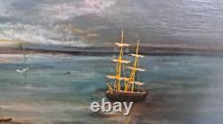 Tableau huile sur bois Marine voiliers et far signé Van-Erch haut 33.5 larg 45 p